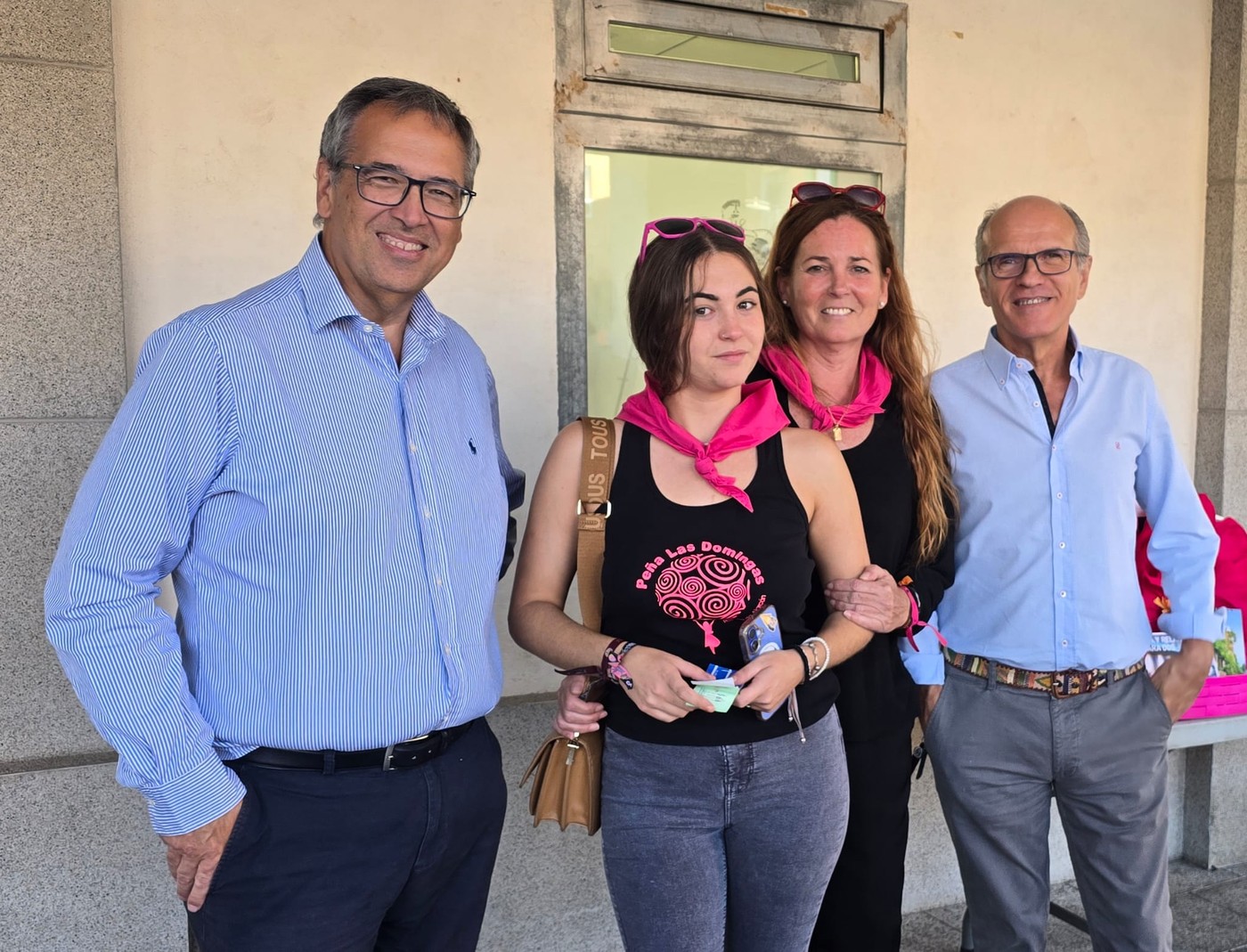 Concurso de comer flanes en Pozuelo